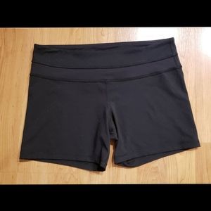 Lululemon black shorts